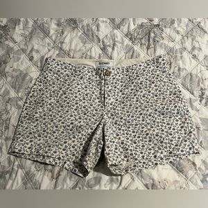 Old Navy Cotton Shorts White with Blue Floral Print | Size 6